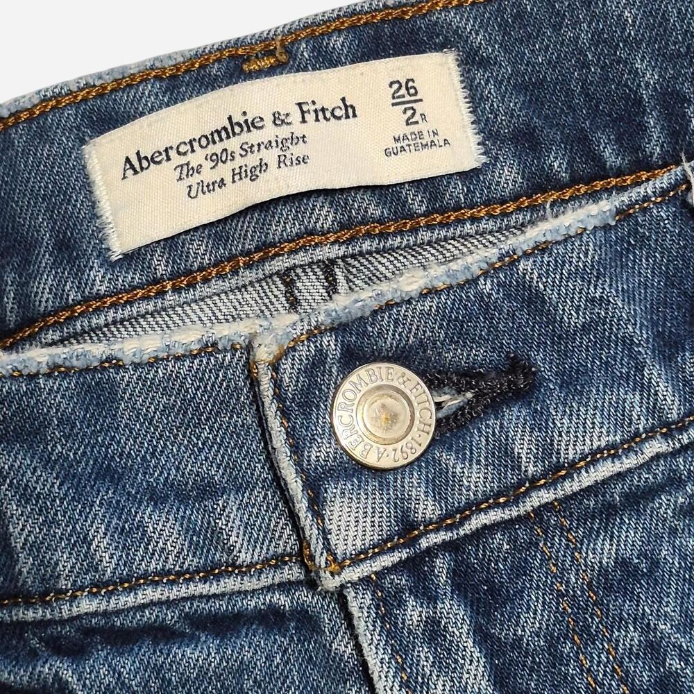 Abercrombie & Fitch '90s Straight Ultra High-Rise Jeans Size 26"